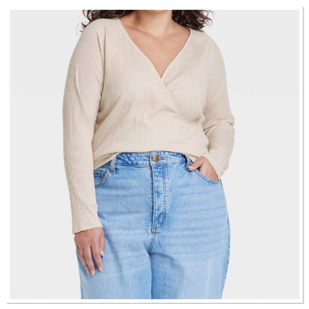 Women’s Plus Size Slim Fit Long Sleeve V-Neck Wrap Shirt- Universal Thread